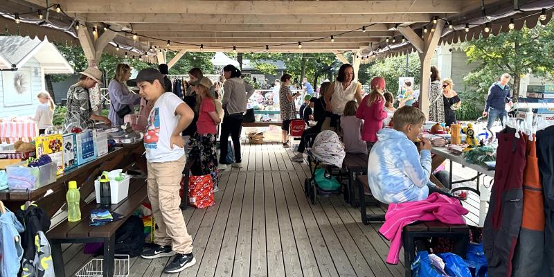 Lasten Oma Tori & lelukirppis